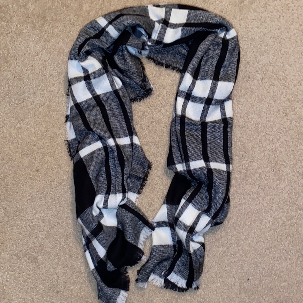 Plaid scarf
